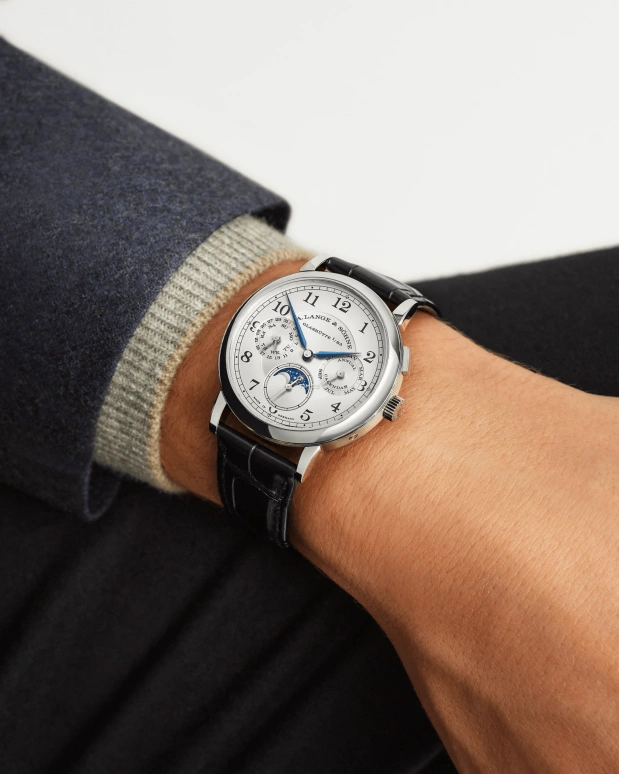 A. Lange & Söhne,1815 40mm,40mm,White Gold,Silver,Handwound,Moonphase,Annual Calendar,Month,Date,72hours,In-house Caliber,238,238.026 E