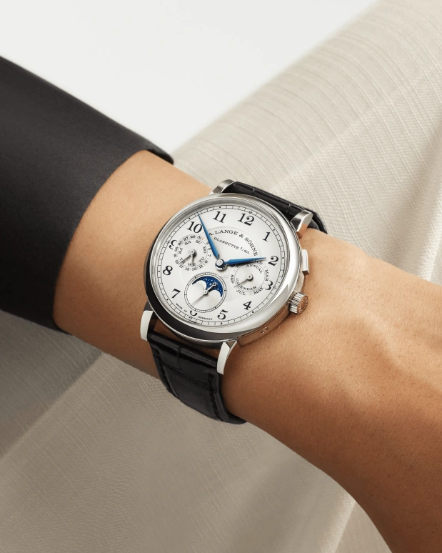 A. Lange & Söhne,1815 40mm,40mm,White Gold,Silver,Handwound,Moonphase,Annual Calendar,Month,Date,72hours,In-house Caliber,238,238.026 E