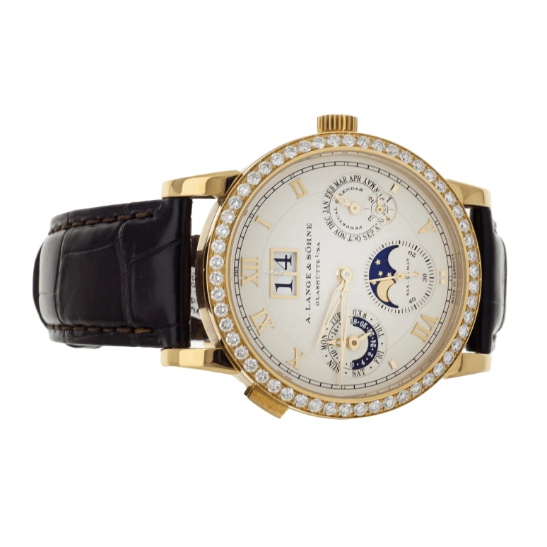 A. Lange & Söhne,Saxonia 38.50mm,38.50mm,Yellow Gold,White,Automatic,Moonphase,Perpetual Calendar,Leap Year,Month,46hours,In-house Caliber,820,820.021E