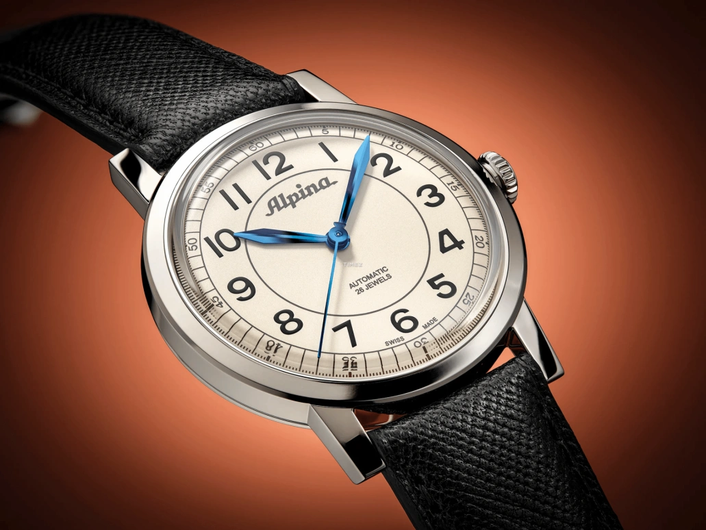 Alpina,HERITAGE 38mm,38mm,Stainless Steel,Cream,Automatic,38hours,In-house Caliber,AL,AL-520BG3SH6