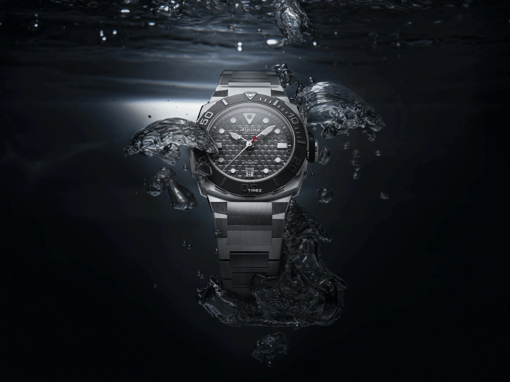 Alpina,SEASTRONG 39x40.50mm,39x40.50mm,Stainless Steel,Coal Gray,Automatic,Day,In-house Caliber,AL,AL-525G3VE6B