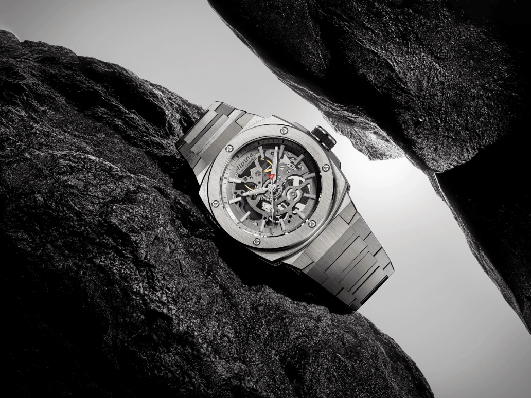 Alpina,ALPINER 39x40.40mm,39x40.40mm,Stainless Steel,Grey,Skeleton,Automatic,38hours,In-house Caliber,AL,AL-520GSKT3AE6B