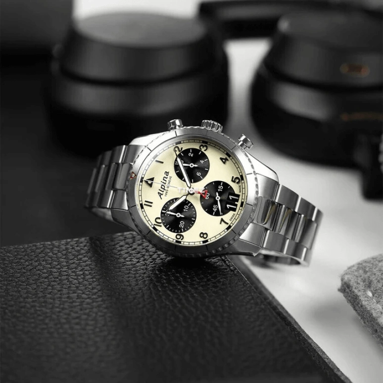 Alpina,STARTIMER 41mm,41mm,Stainless Steel,Cream,Black,Quartz,Chronograph,Day,AL,AL-372WB4S26B
