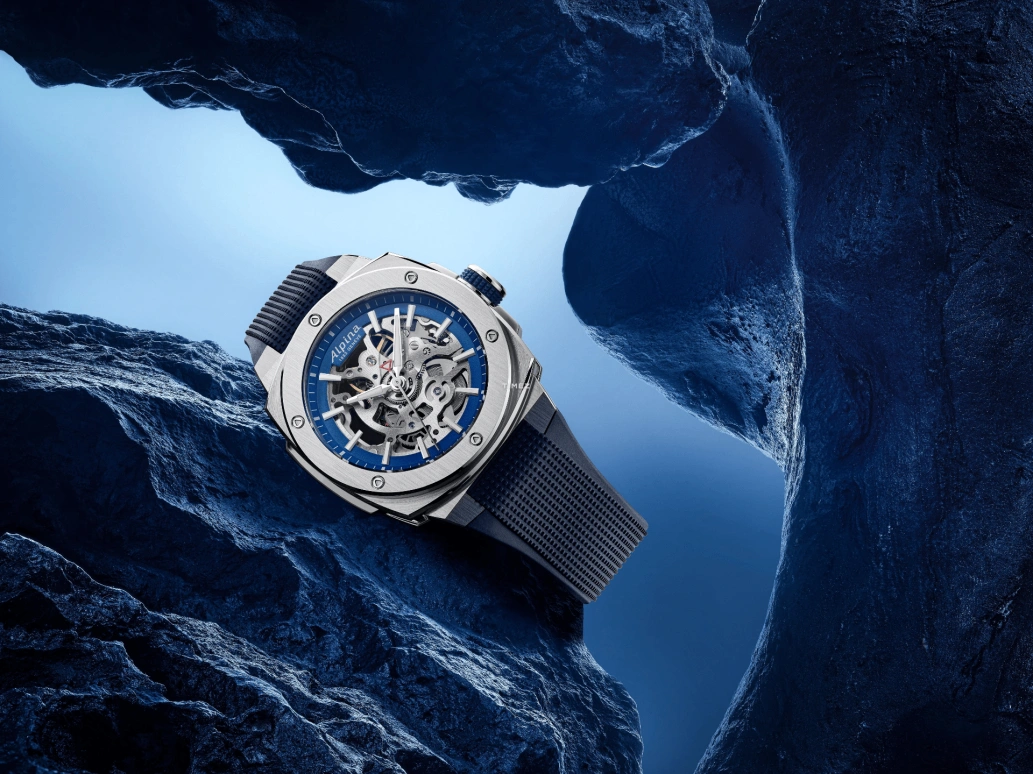 Alpina,ALPINER 39x40.40mm,39x40.40mm,Stainless Steel,Blue,Skeleton,Grey,Automatic,38hours,In-house Caliber,AL,AL-520NSKT3AE6