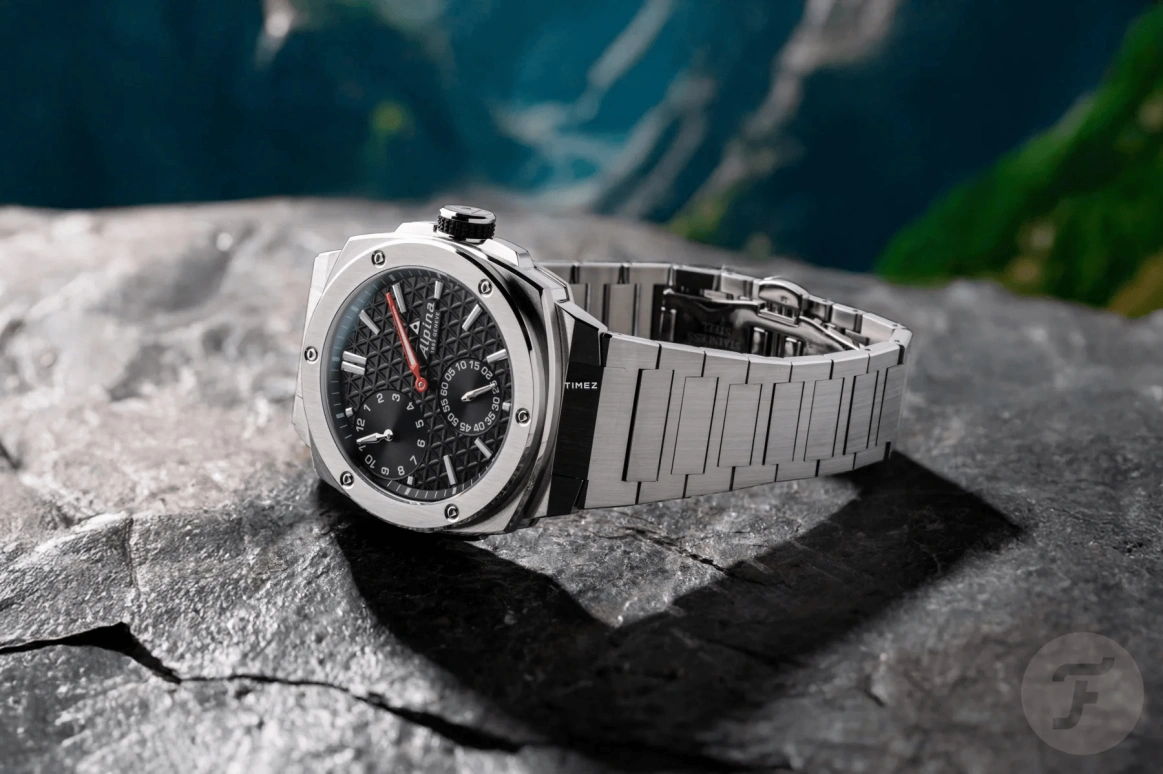 Alpina,ALPINER 41mm,41mm,Stainless Steel,Black,Automatic,38hours,In-house Caliber,AL,AL-650GB4AE6B