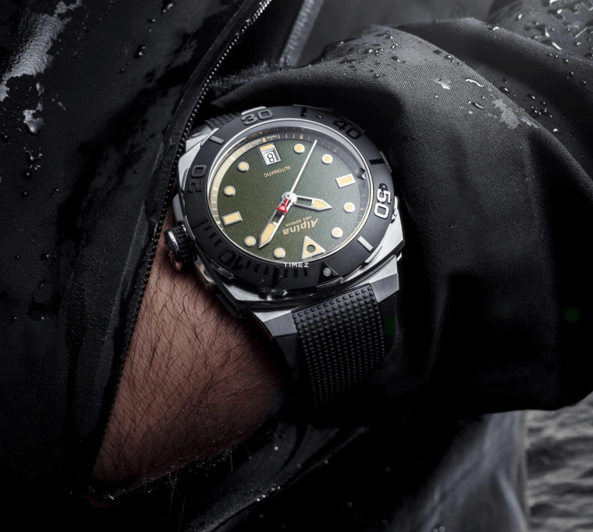 Alpina,SEASTRONG 39x40.50mm,39x40.50mm,Stainless Steel,Ceramic,Khaki Green,Automatic,Day,In-house Caliber,AL,AL-525K3VE6