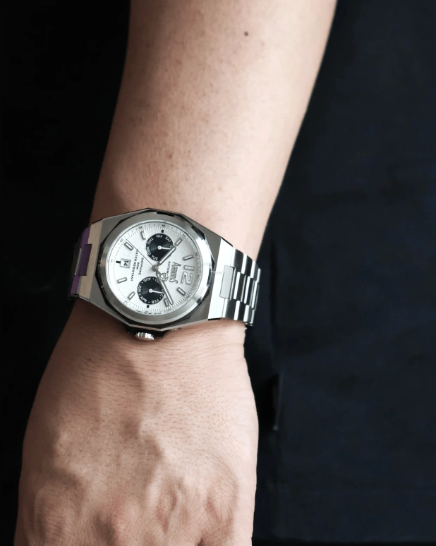 Arbutus,Rotor 41mm,41mm,Stainless Steel,White,Automatic,Month,Date,Day,AR2402SWS