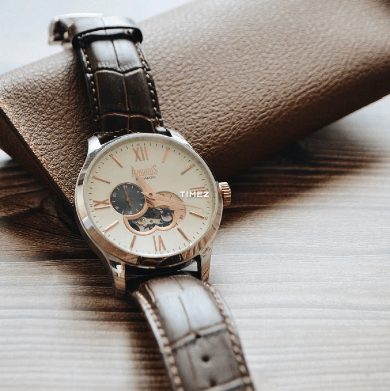Arbutus,Mulberry 43.50mm,43.50mm,Stainless Steel,Cream white,Automatic,40hours,Sapphire,Crystal Glass,AR809TRIF