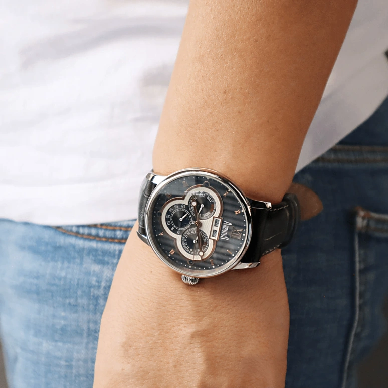 Arbutus,Chester 43.50mm,43.50mm,Stainless Steel,Black,Automatic,Moonphase,Month,Date,Day,39hours,Sapphire,Crystal Glass,AR905SNN