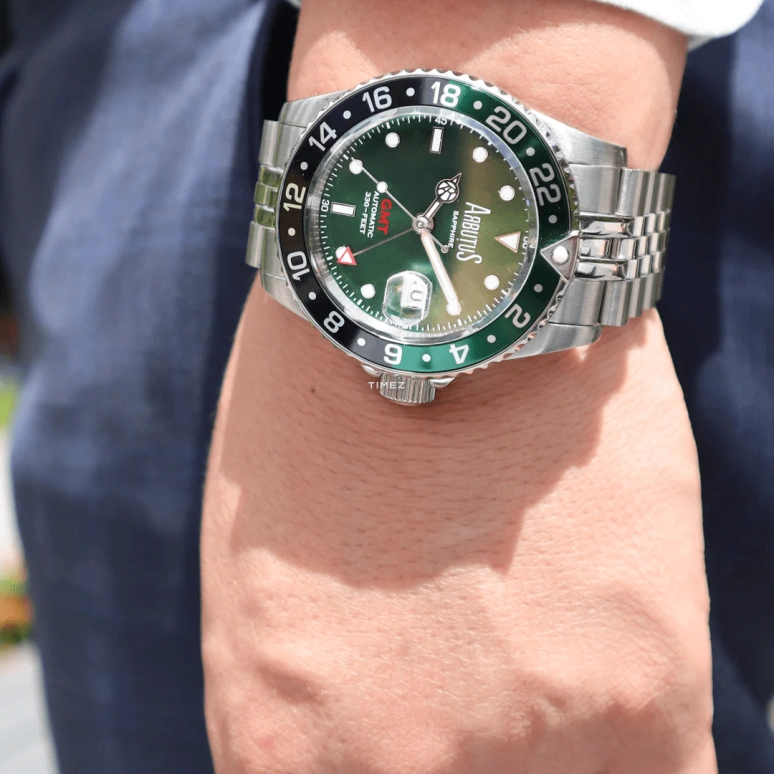 Arbutus,Resort 45mm,45mm,Stainless Steel,Green,Automatic,Day,Dule Time,AR2102SGS