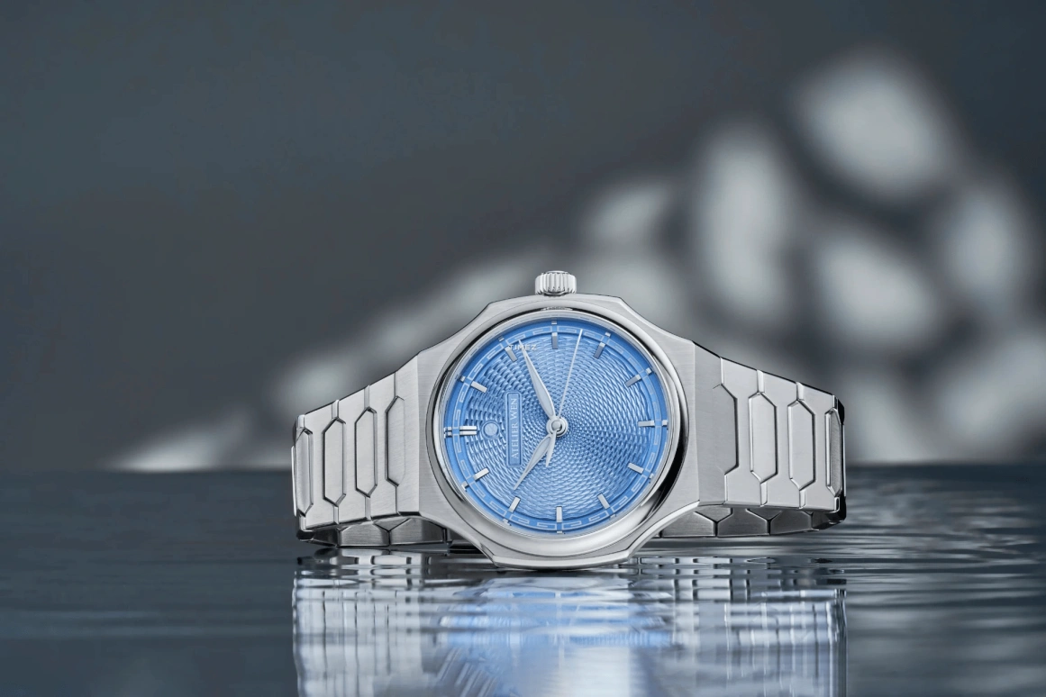 Atelier Wen,Perception 40x47mm,40x47mm,Stainless Steel,Blue,Automatic,41hours,Sapphire,Crystal Glass,PIAO