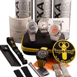 Sample photo of doxa822.70.101aql.20 at Antiquorum Important Modern & Vintage Timepieces