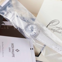 Sample photo of patek-philippe4937g-001 at Antiquorum Important Modern & Vintage Timepieces & Jewelry