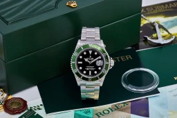 Sample photo of Rolex16610LV at Antiquorum Important Modern & Vintage Timepieces...