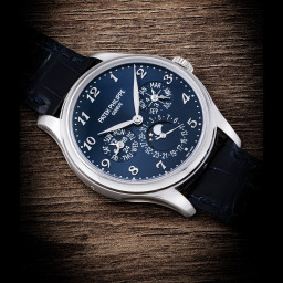 Sample photo of patek-philippe5327g-001 at Christie's Important Watches