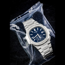 Sample photo of patek-philippe5976/1g-001 at Christie's The Ultimate Collection