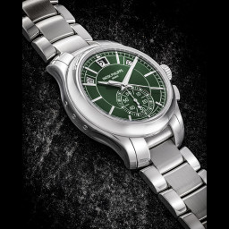 Sample photo of patek-philippe5905/1a-001 at Christie's The Ultimate Collection
