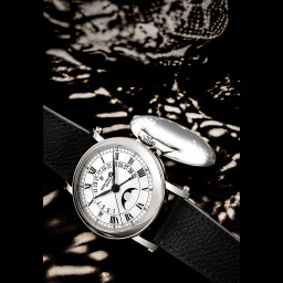 Sample photo of patek-philippe5059g-001 at Christie's Important Watches Featuring The Generations & Timeless Opulence Collections
