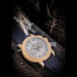 Sample photo of patek-philippe5070r-001 at Christie's Important Watches Featuring The Generations & Timeless Opulence Collections