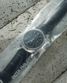 Sample photo of patek-philippe5970p-001 at Phillips Phillips Watches Online Auction: The Geneva Sessions Spring 2023