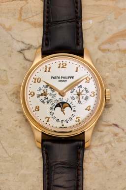 Sample photo of patek-philippe5327r-001 at Phillips Phillips Watches Online Auction: The New York Sessions, Fall 2025