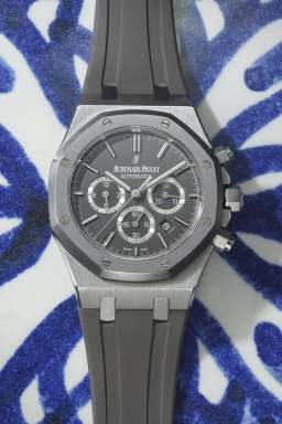 Sample photo of audemars-piguet26325ts.oo.d005cr.01 at Phillips Phillips Watches Online Auction: The Geneva Sessions Fall 2025