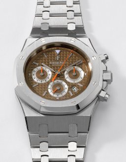 Sample photo of audemars-piguet26300st.oo.1110st.08 at Phillips Disruptors: Evening Sale of 20th Century & Contemporary Art, Design and Watches