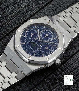 Sample photo of Audemars Piguet25820ST at Phillips The Royal Oak 50thGeneva Auction