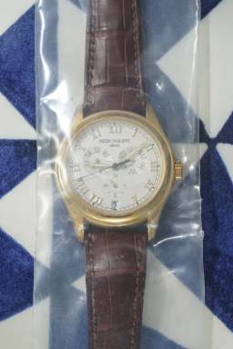 Sample photo of patek-philippe5035j-001 at Phillips Phillips Watches Online Auction: The Geneva Sessions Fall 2025