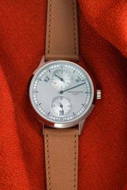 Sample photo of patek-philippe5235g-001 at Phillips Phillips Watches Online Auction: The Geneva Sessions Spring 2025