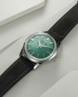 Sample photo of grand-seikosbgw277g at Phillips Phillips Watches Online Auction: The Geneva Sessions Spring 2023