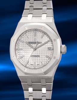 Sample photo of audemars-piguet15450st.oo.1256st.01 at Phillips Phillips Watches Online Auction: The Hong Kong Sessions, Spring 2025