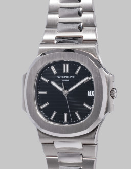 patek-philippe3711/1在富艺斯 The Geneva Watch Auction: FIVE上的样品照片