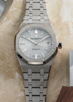 Sample photo of audemars-piguet15454bc.gg.1259bc.01 at Phillips Phillips Watches Online Auction: The Geneva Sessions Spring 2024