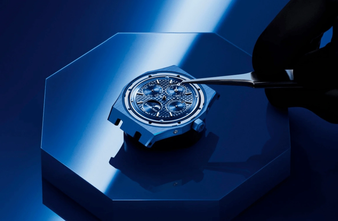 Audemars Piguet,Royal Oak 41mm,41mm,Ceramic,Blue,Automatic,Moonphase,Perpetual Calendar,Leap Year,Month,40hours,In-house Caliber,Virgil van Dijk,stevenzhang91,LeBron James,Steven Zhang,Kyle Lowry,26579CS,26579CS.OO.1225CS.01