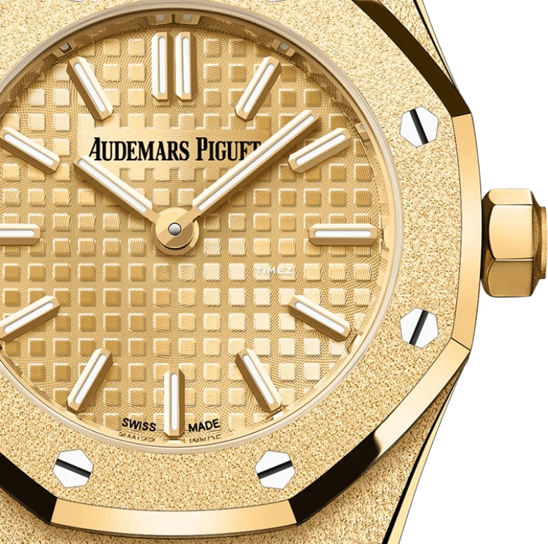 Audemars Piguet,Royal Oak 23mm,23mm,Yellow Gold,Gold,Champagne,Quartz,In-house Caliber,Sapphire,67630BA,67630BA.GG.1312BA.01-B