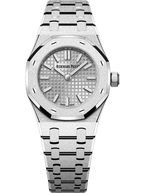 Audemars Piguet,Royal Oak 23mm,23mm,White Gold,Silver,Quartz,In-house Caliber,Sapphire,67630BC,67630BC.GG.1312BC.01-B