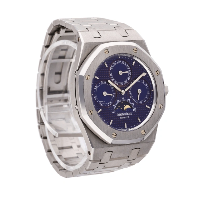 Audemars Piguet,Royal Oak 39mm,39mm,Stainless Steel,Blue,Automatic,Moonphase,Month,Date,Day,Sapphire,Crystal Glass,Octagon,JAY-Z,Jazzy,JAY Z,25686ST