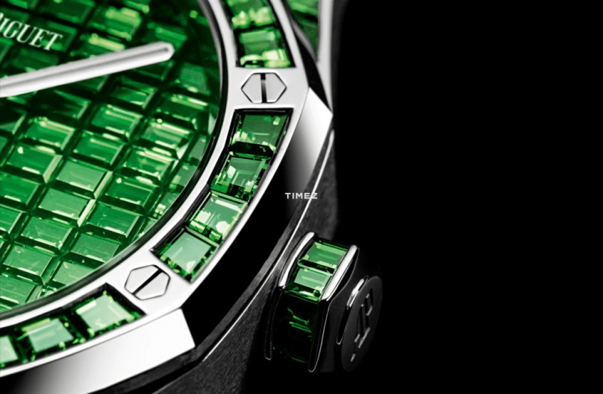 Audemars Piguet,Royal Oak 41mm,41mm,White Gold,Green,Automatic,70hours,In-house Caliber,15514BC,15514BC.TV.1284BC.01 50th