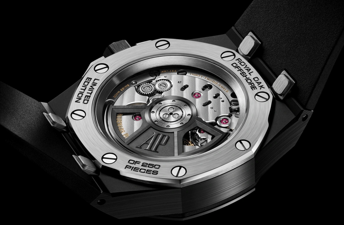 Audemars Piguet,Royal Oak Offshore 43mm,43mm,Ceramic,Black,Automatic,70hours,In-house Caliber,15600CE,15600CE.OO.A002CA.01