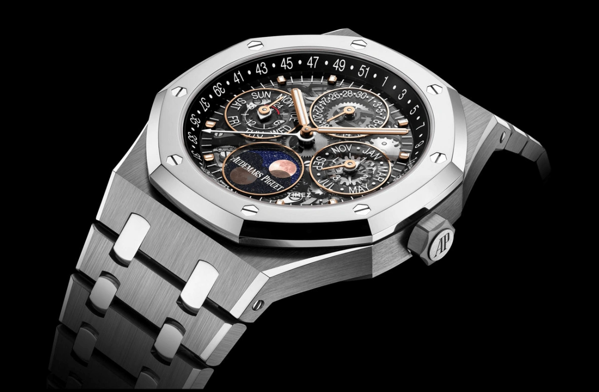 Audemars Piguet,Royal Oak 41mm,41mm,Titanium,Silver,Automatic,Moonphase,Perpetual Calendar,Leap Year,Month,55hours,In-house Caliber,26685XT,26685XT.OO.1320XT.01