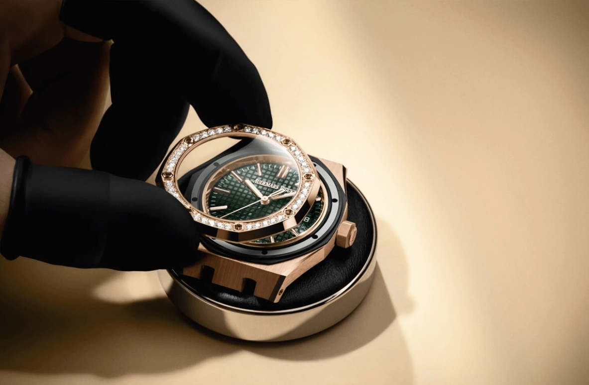 Audemars Piguet,Royal Oak 37mm,37mm,Pink Gold,Green,Automatic,Day,60hours,15551OR,15551OR.ZZ.1356OR.03 50th