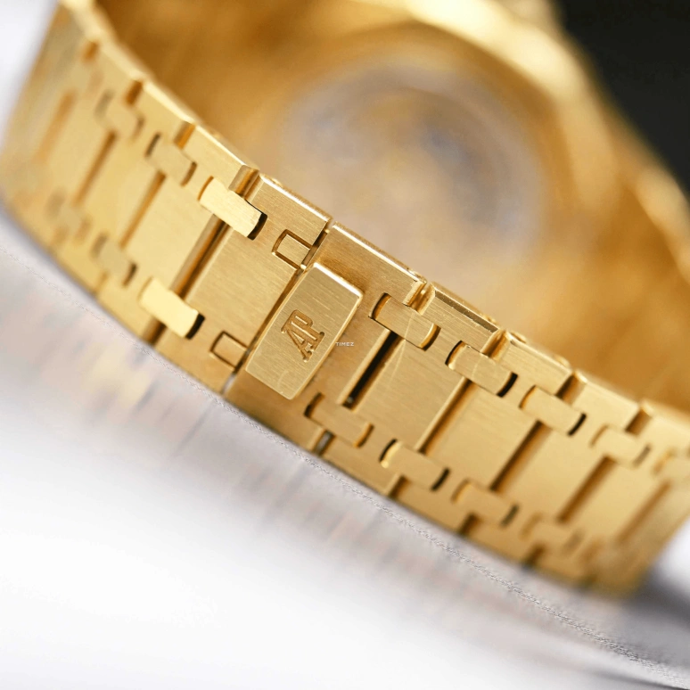 Audemars Piguet,Royal Oak 39mm,39mm,Yellow Gold,Skeleton,Automatic,Moonphase,Perpetual Calendar,Month,Date,Sapphire,Octagon,Pharrell Williams,25636BA,25636BA.OO.0944BA.01