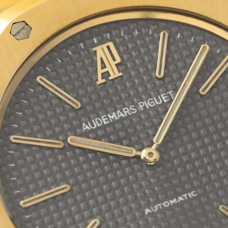 Audemars Piguet,Royal Oak 39mm,39mm,Yellow Gold,Grey,Automatic,Day,Sapphire,Crystal Glass,Justin Bieber,JB,5402BA