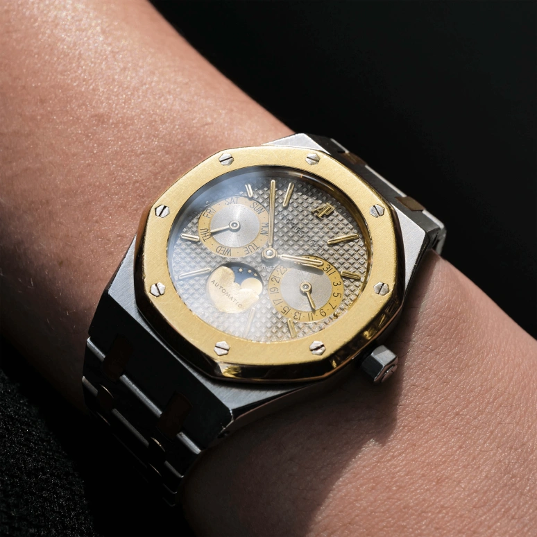 Audemars Piguet,Royal Oak 36mm,36mm,Stainless Steel,Yellow Gold,Grey,Automatic,Moonphase,Date,Day,25594SA