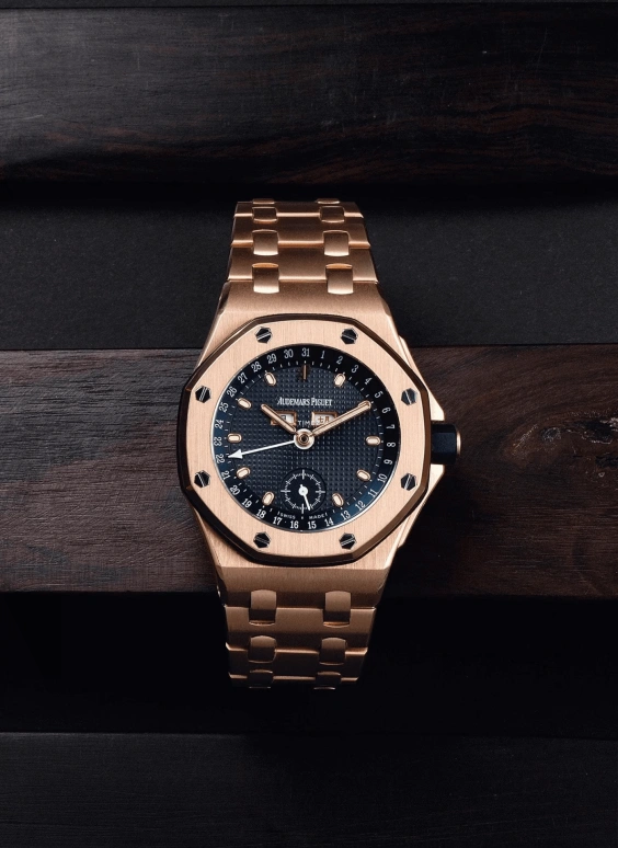 Audemars Piguet,Royal Oak Offshore 38mm,38mm,Rose Gold,Black,Automatic,Annual Calendar,Month,Date,Day,38hours,In-house Caliber,25820OR,25820OR.O.1010OR.01