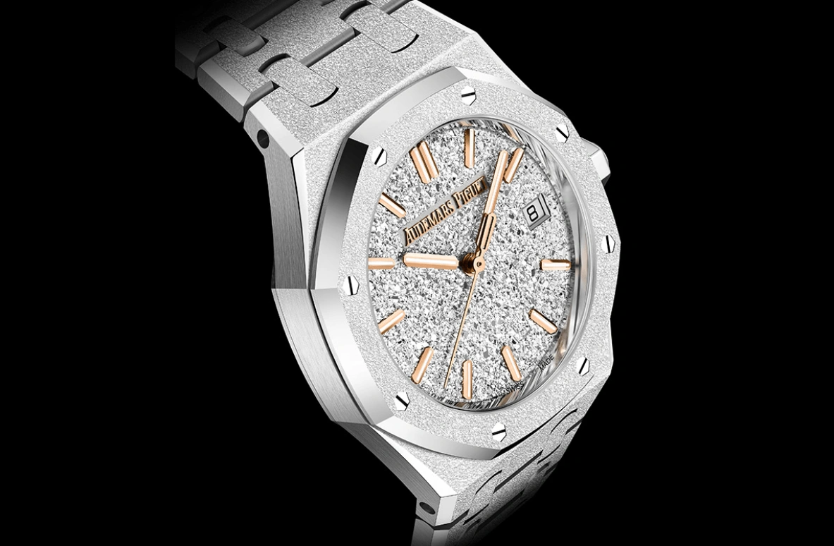 Audemars Piguet,Royal Oak 34mm,34mm,White Gold,Silver,Automatic,Day,50hours,77450BC,77450BC.GG.1361BC.01