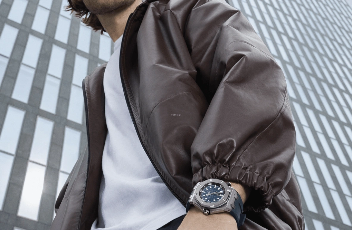 Audemars Piguet,Royal Oak Offshore 42mm,42mm,Ceramic,Stainless Steel,Blue,Automatic,Day,60hours,15720ST,15720ST.OO.A027CA.01