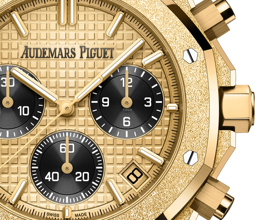 Audemars Piguet,Royal Oak 41mm,41mm,Yellow Gold,Gold,Black,Automatic,Chronograph,Day,Flyback,Retrograde,40hours,In-house Caliber,Karim Benzema,26240BA,26240BA.GG.1324BA.01
