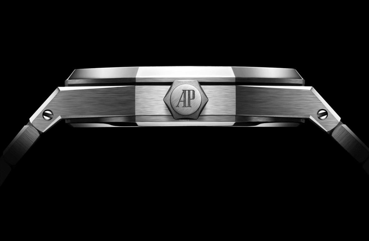 Audemars Piguet,Royal Oak 37mm,37mm,Stainless Steel,Silver,White,Automatic,Day,60hours,15550ST,15550ST.OO.1356ST.01 50th